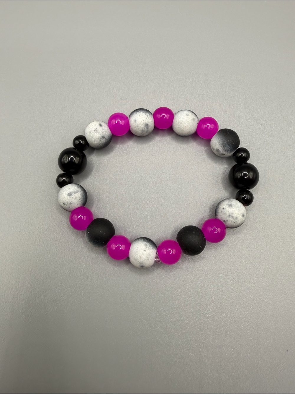 Bead Stretch Bracelet Set - Hot Pink, Black & Speckled Gray - Handmade #B0702C - Picture 7 of 12